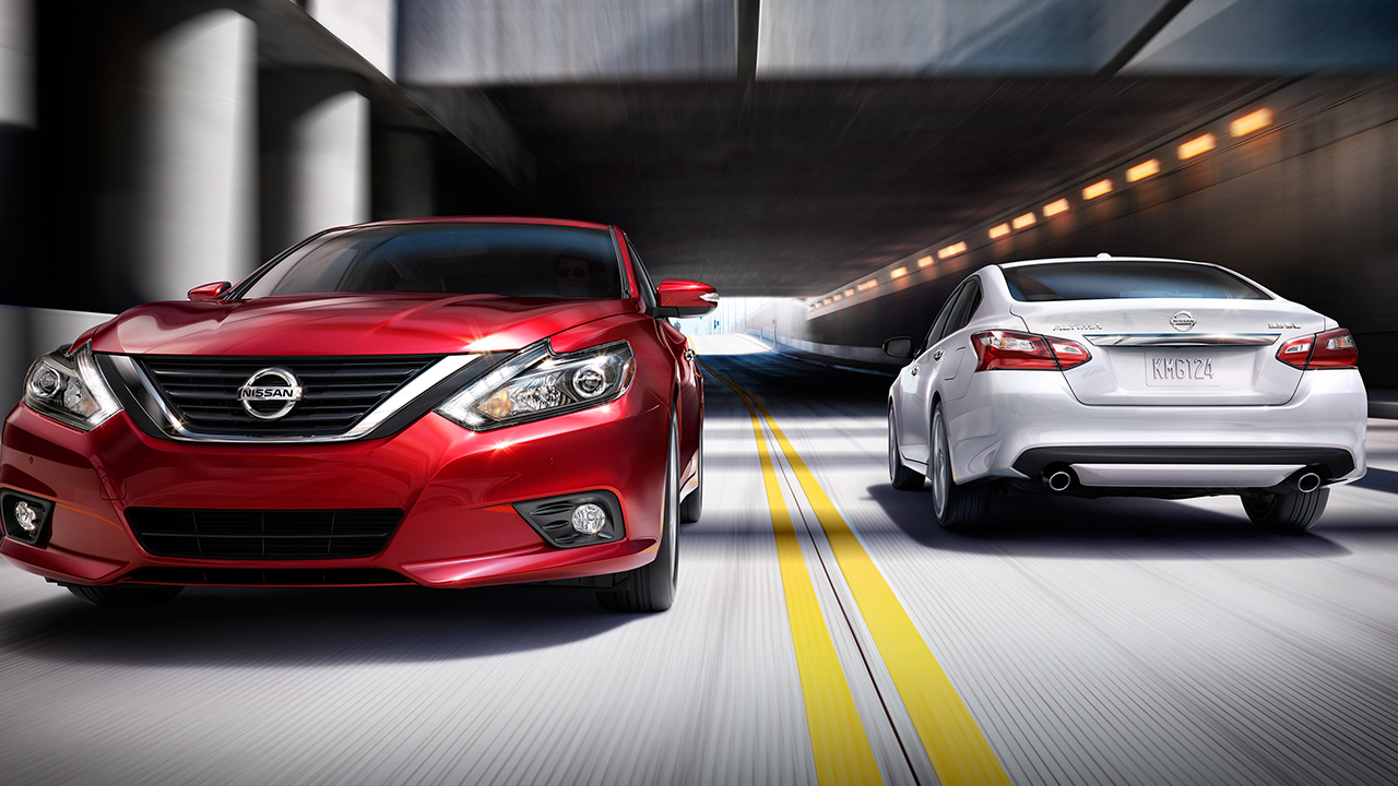 2017 Nissan Altima Front Exterior Red